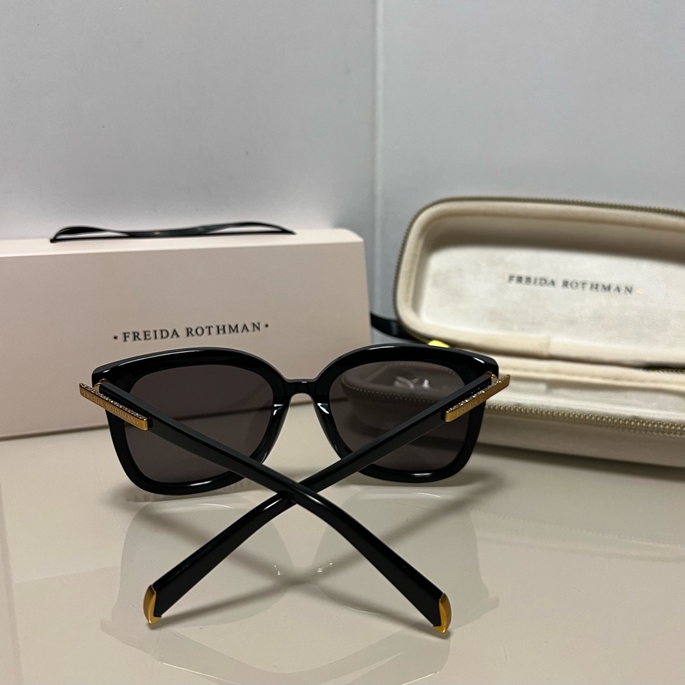 Freida Rothman Brynn Sunglasses in Black color - Picture 7 of 9